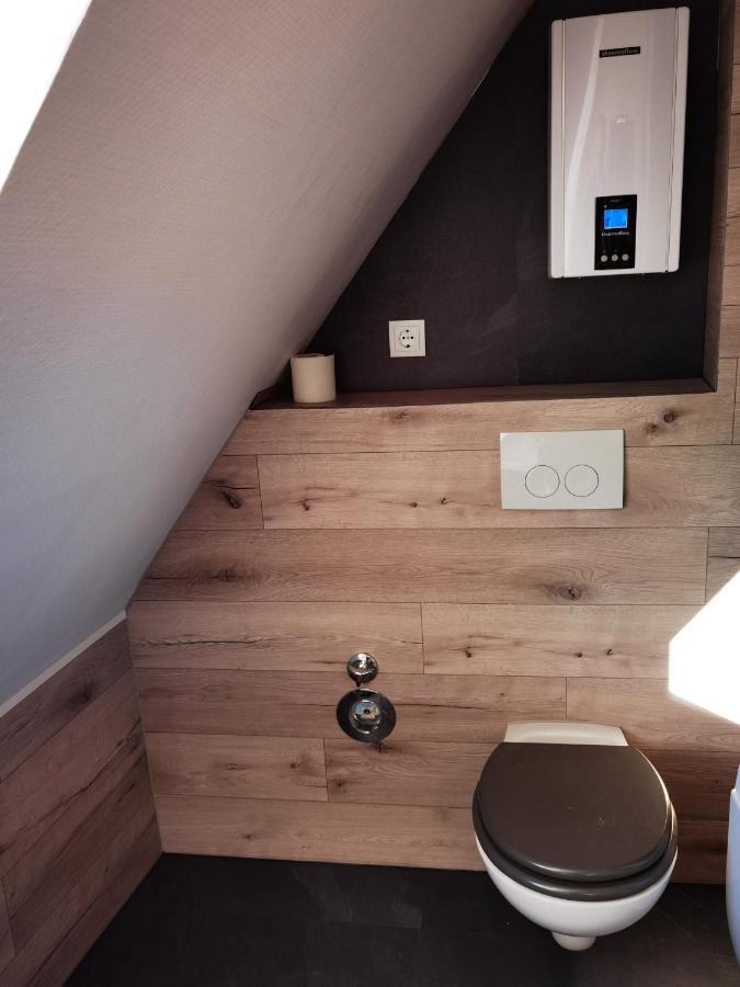 Gemuetliche Dachwohnung Mit Kleiner Oder Grosser Dachterrasse Nebeneinander Wolmirstedt Екстериор снимка