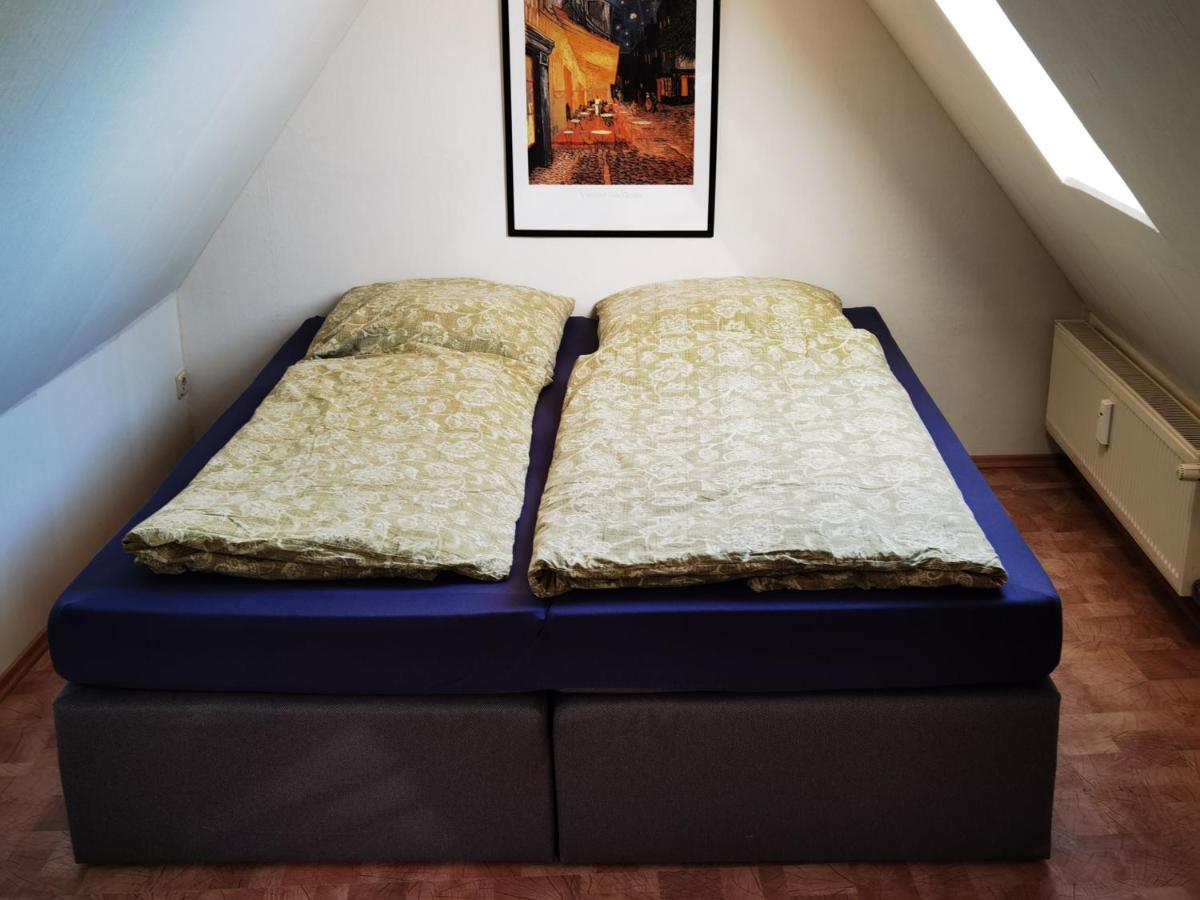 Gemuetliche Dachwohnung Mit Kleiner Oder Grosser Dachterrasse Nebeneinander Wolmirstedt Екстериор снимка