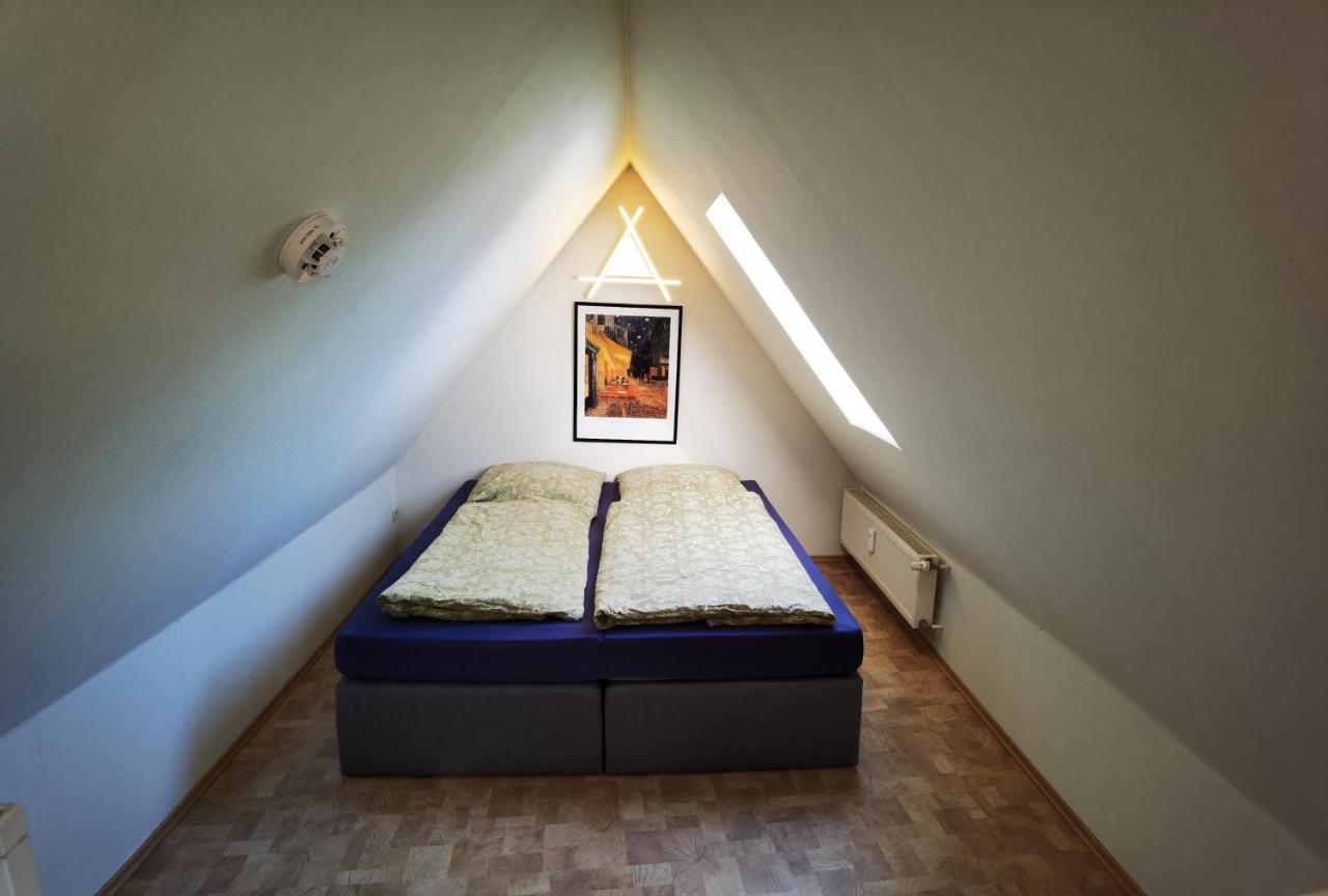 Gemuetliche Dachwohnung Mit Kleiner Oder Grosser Dachterrasse Nebeneinander Wolmirstedt Екстериор снимка