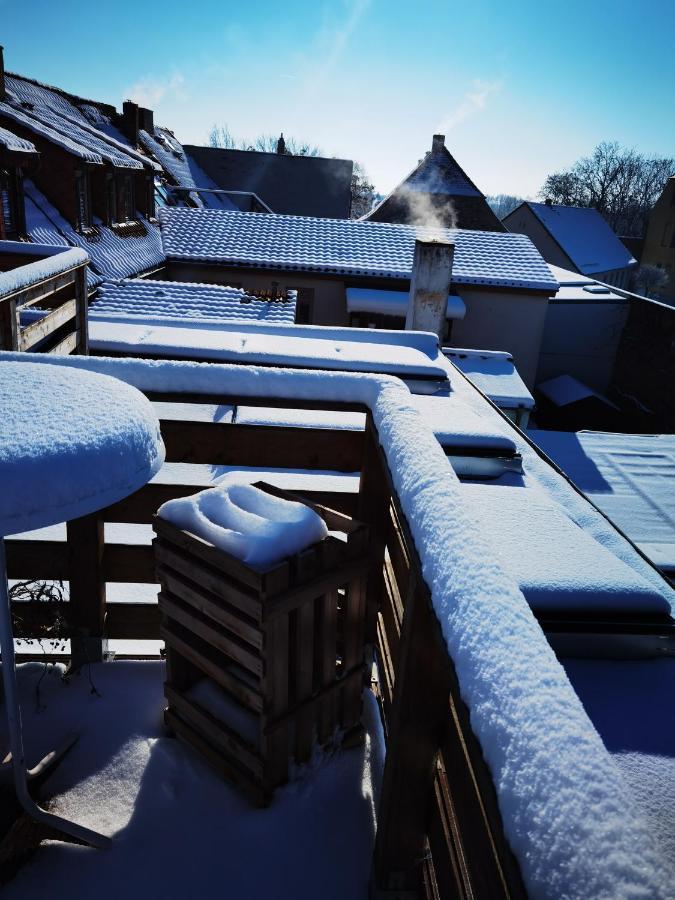 Gemuetliche Dachwohnung Mit Kleiner Oder Grosser Dachterrasse Nebeneinander Wolmirstedt Екстериор снимка