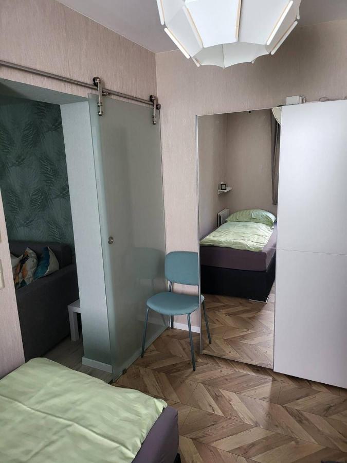 Gemuetliche Dachwohnung Mit Kleiner Oder Grosser Dachterrasse Nebeneinander Wolmirstedt Екстериор снимка