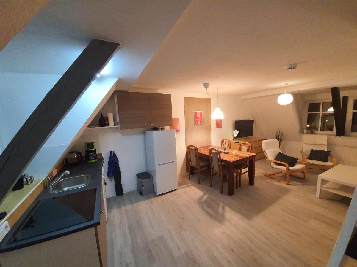 Gemuetliche Dachwohnung Mit Kleiner Oder Grosser Dachterrasse Nebeneinander Wolmirstedt Екстериор снимка
