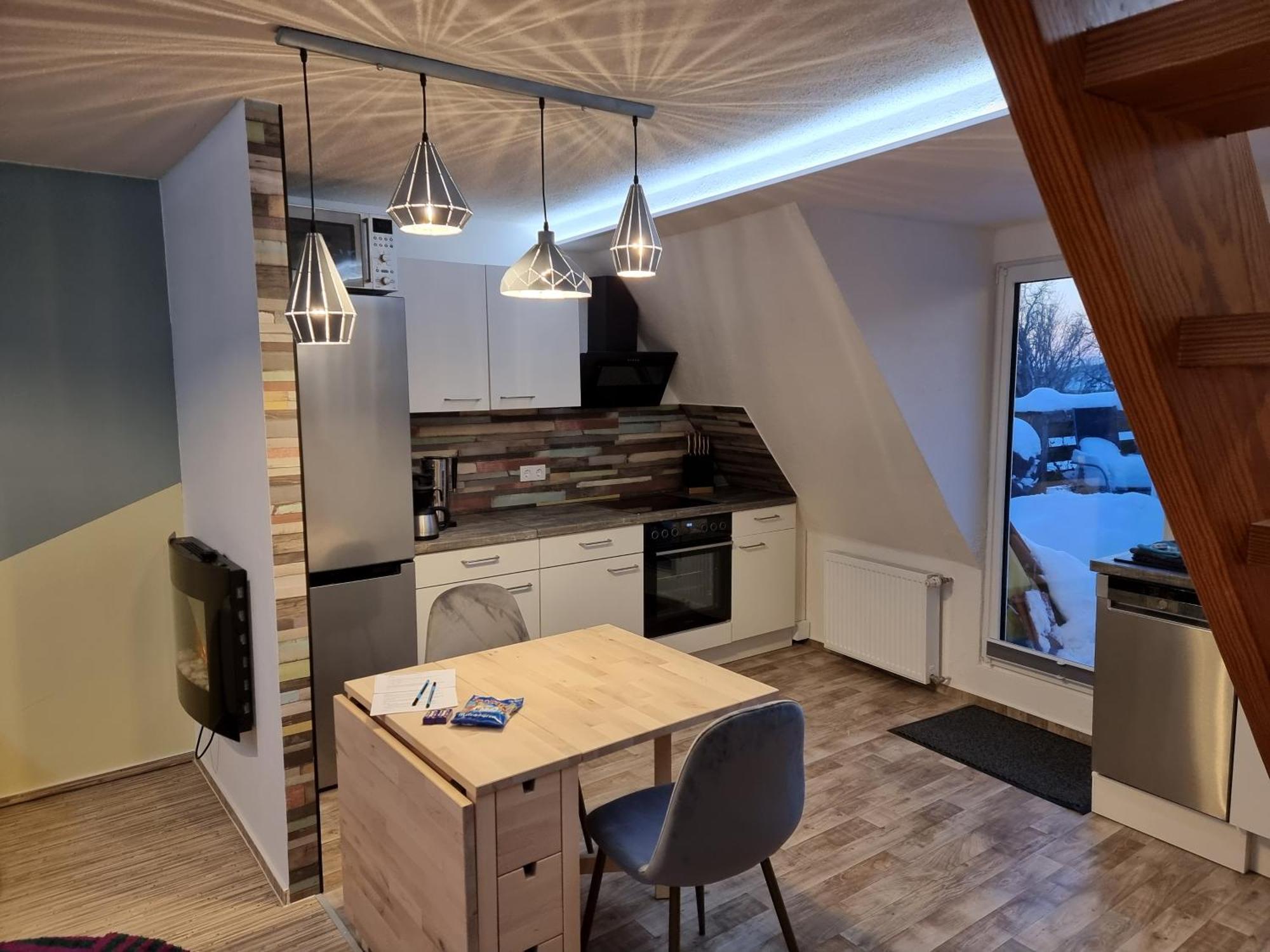 Gemuetliche Dachwohnung Mit Kleiner Oder Grosser Dachterrasse Nebeneinander Wolmirstedt Екстериор снимка